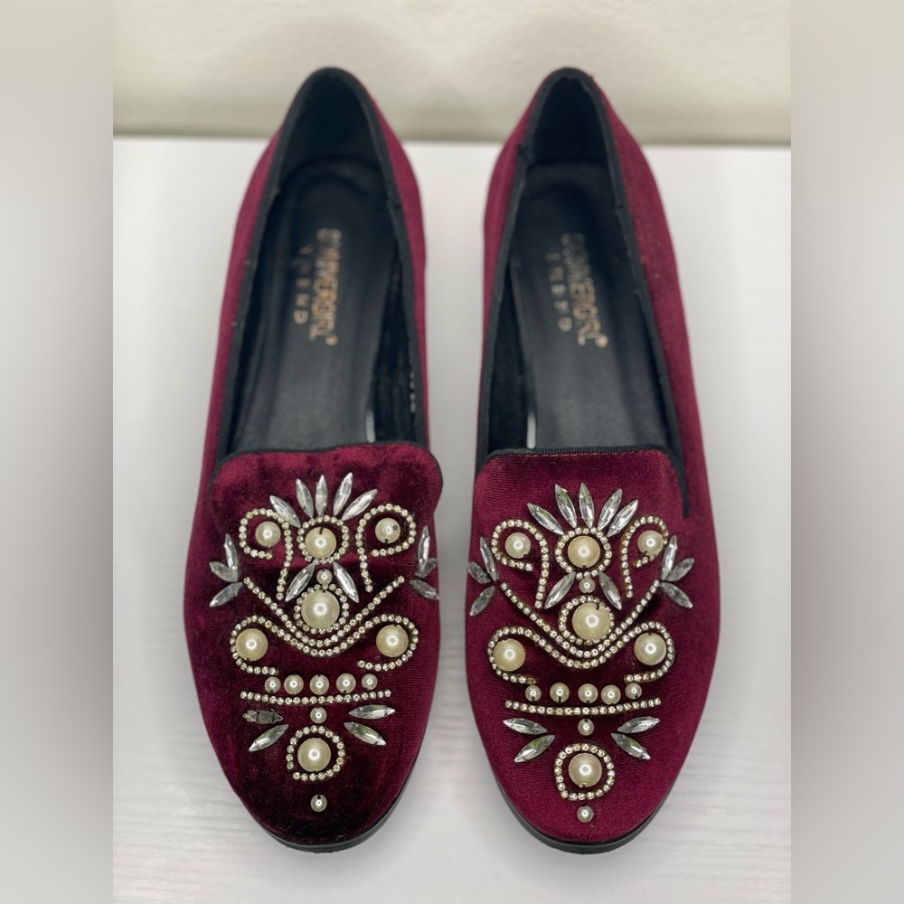 Burgundy Velvet Loafers with Pearl Embellishments size 8 , 25cm